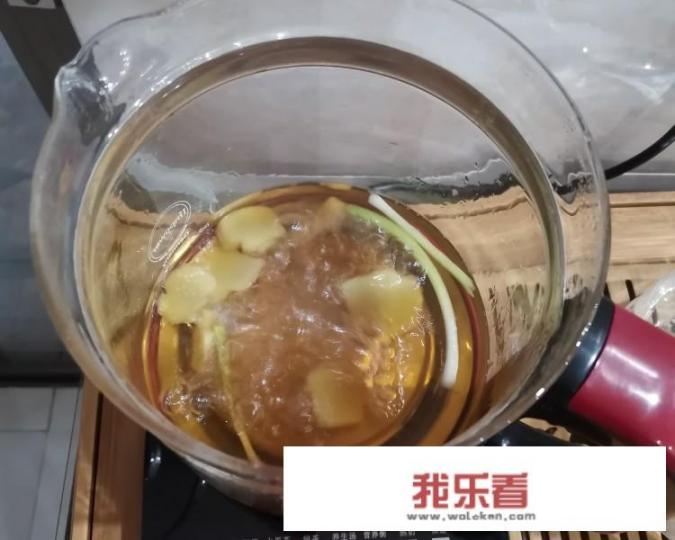 姜汤怎么熬才能治疗感冒？姜水熬多久？