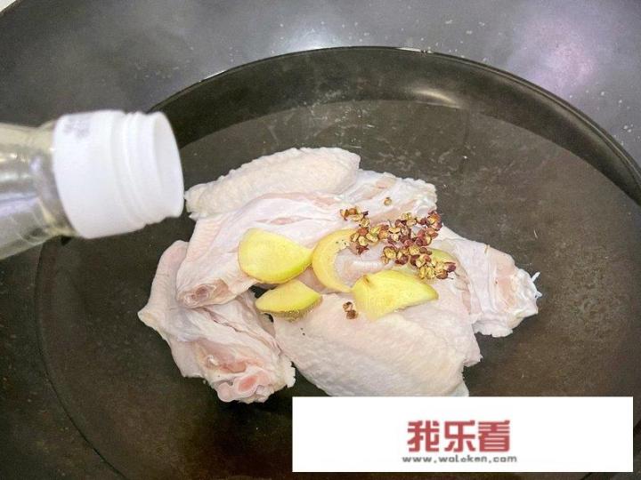 可乐鸡翅腌制后还用煮吗？可乐鸡中翅的做法简单又好吃？