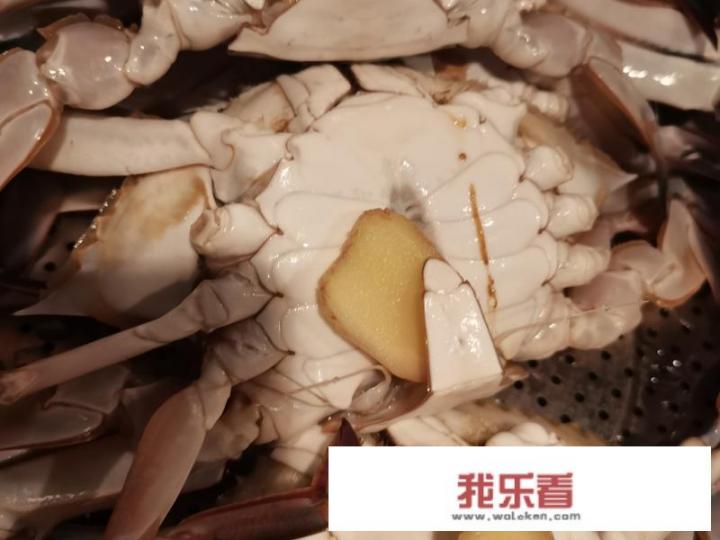 闽南蒸海蟹的正确蒸法？速冻海螃蟹的做法(清蒸)？