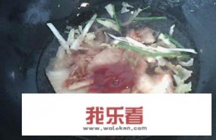 辣白菜怎么样炒好食？辣白菜炒年糕怎么做？