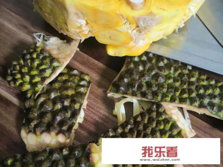 脆菠萝蜜的正确剥法？菠萝蜜怎么剥简单？