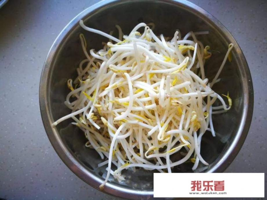 清炒豆芽的家常做法？清炒青豆芽的家常做法？