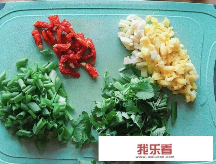 鱼头炖豆腐正宗做法王刚？雄鱼头炖豆腐的做法？