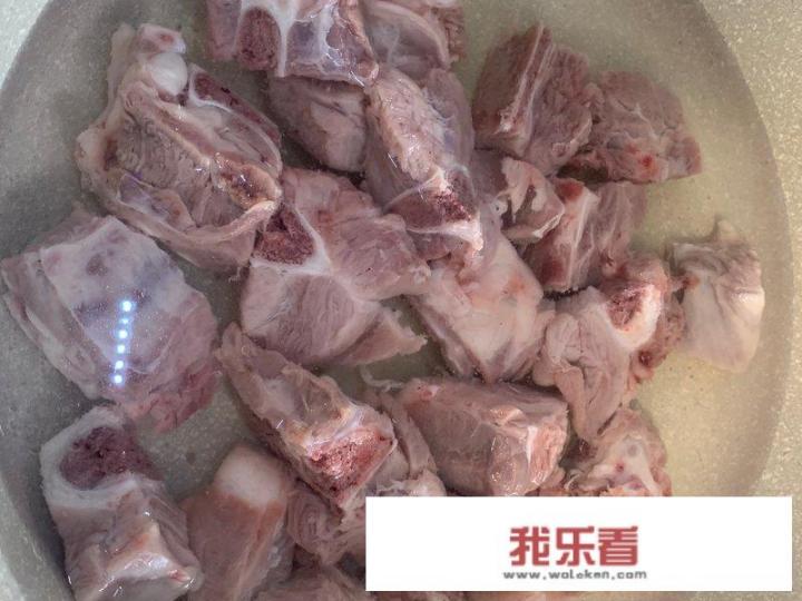 土豆炖排骨正宗做法？