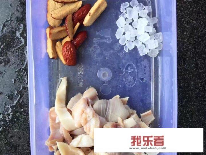 鳘鱼肚煲汤的做法？