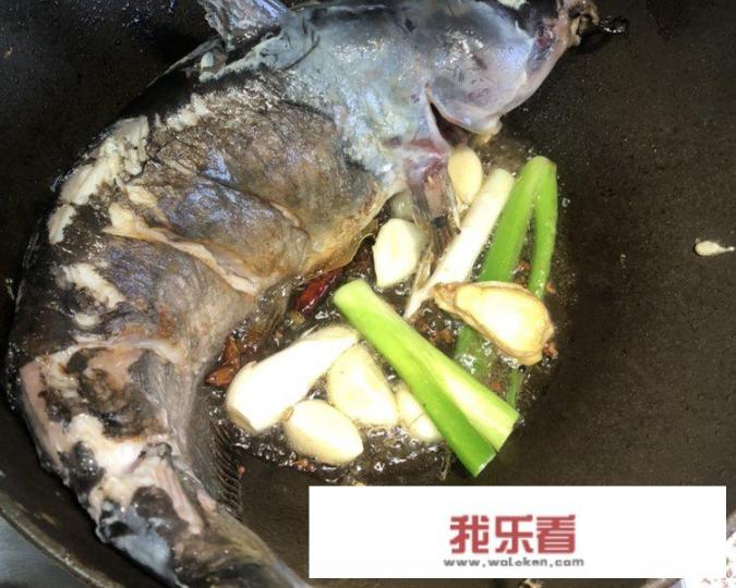 红烧清江鱼炖豆腐的做法？