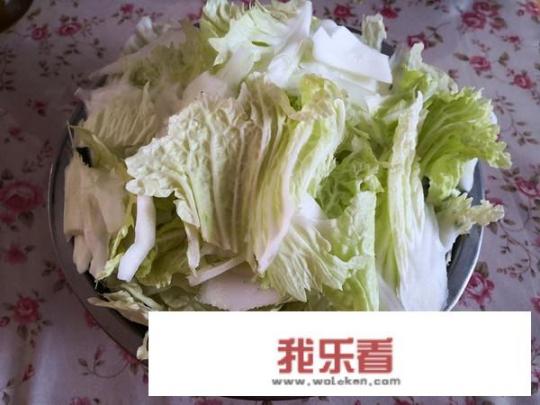 白菜炒豆腐怎么做？