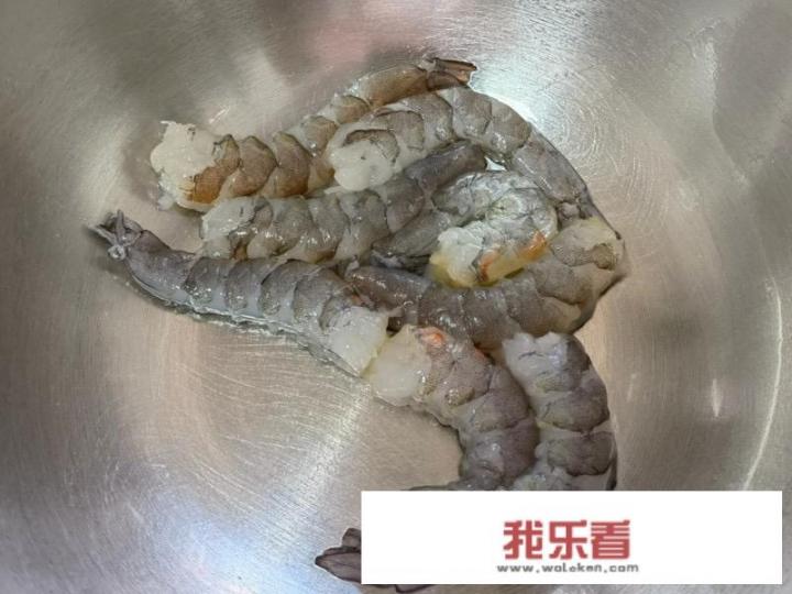 怎样做虾仁蛋炒饭？