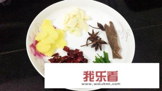 清炖鸡块怎么炖最好吃软烂？