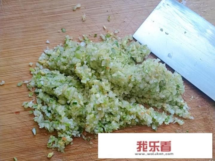 羊肉水饺如何调馅？