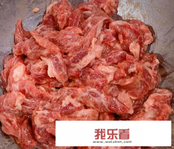 尖椒肉丝炒面做法？霞姐肉炒面的家常做法？