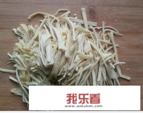 青椒炒土豆片怎么做？尖椒豆片家常做法？