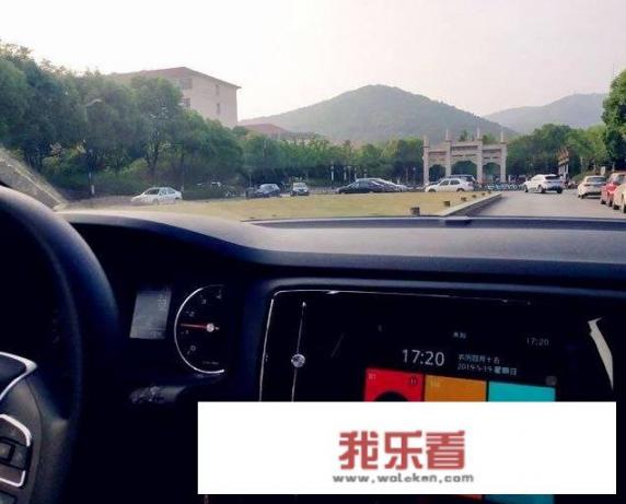 想买一辆落地10万左右的小轿车，有什么推荐吗