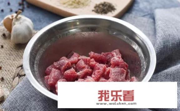 为什么一些饭店做出来的牛肉片那么嫩滑？是如何腌制的呢