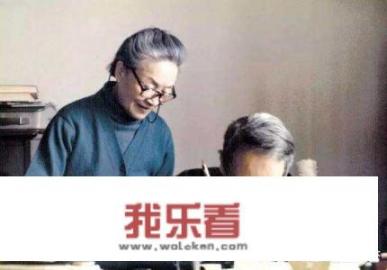 “愿有岁月可回头，且以深情共你白头”，这句话是什么意思