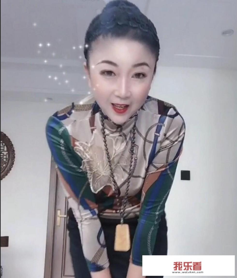 经常在朋友圈晒自己照片的女人是什么心理呢