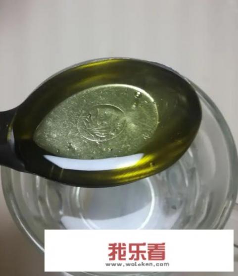 芝麻酱怎么调稀拌面？_芝麻酱凉拌面的做法