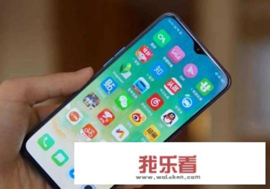 mate20，6G+128G，现2500，值得买吗？_华为mate20刚上市多少钱