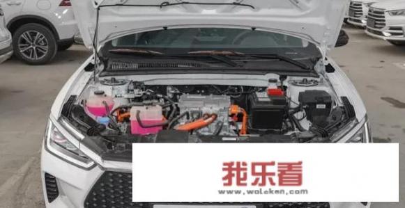 预算10-15万，比亚迪e3和帝豪EV这两个车，该选哪个？_3万到5万电动汽车比亚迪多少钱