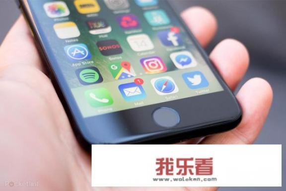 Iphone 7清仓售卖，价格依旧高达2820元，还有人会买吗？_苹果手机最新款及价格