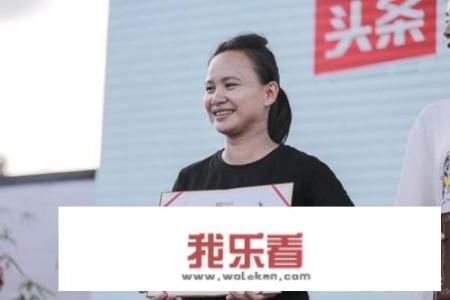 为什么做自媒体的农民巧妇九妹文化不高，其收入却相当高？_美国九哥电影在线观看