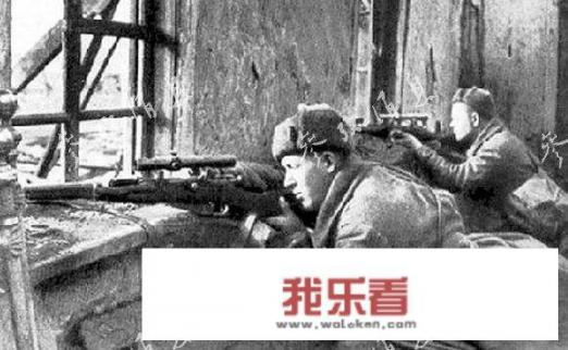 电影《兵临城下》中，斯大林格勒战役时，苏军士兵分发武器采取枪弹分离的方式是真的吗？_没收武器在线观看电影