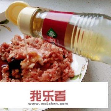 茄饼夹肉的做法