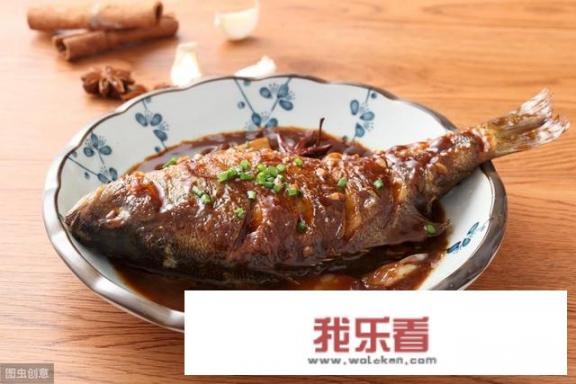 炖鱼时为了避免腥，可以放料酒吗