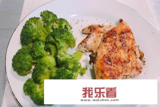 吃够水煮鸡胸肉了，鸡胸肉还有其他适合减肥吃的做法吗