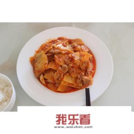 吃过延边辣白菜炒土豆的人，你们感觉这菜怎么样