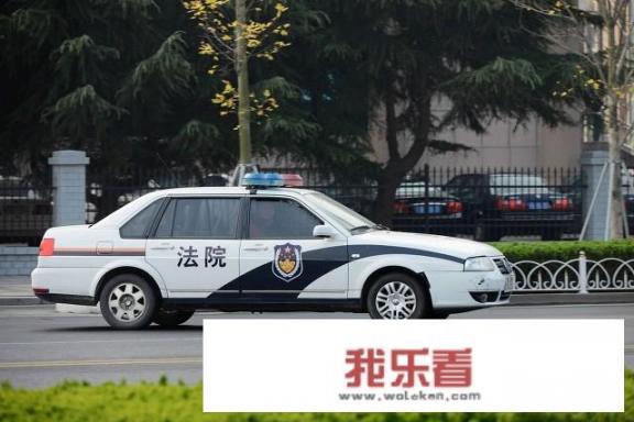 怎么区分交警和警察的警车