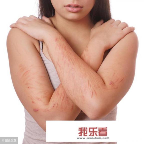 女儿同学有抑郁症还发割腕图片给她怎么办？