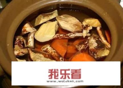 五指毛挑,土茯苓,芡实,云苓能放一起煲汤吗？起什么作用？