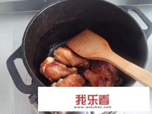 鸡翅根炖土豆怎么做？