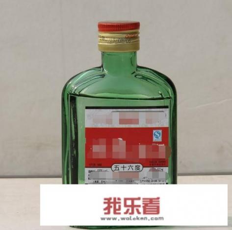 小瓶白酒销量突破600多亿，哪个小瓶白酒好？