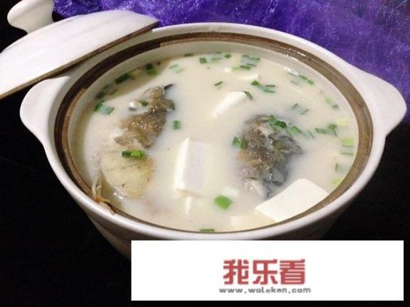 孕妇可以吃黄豆炖鸡爪吗？