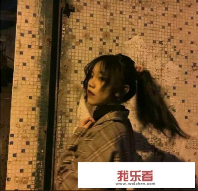 明知道别人有女朋友，每次打游戏还开语音撒娇的女生是怎么想的？