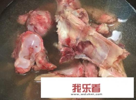 向东街红汤牛肉面配方？