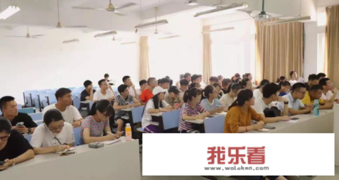 祝福上大学的简短话语？