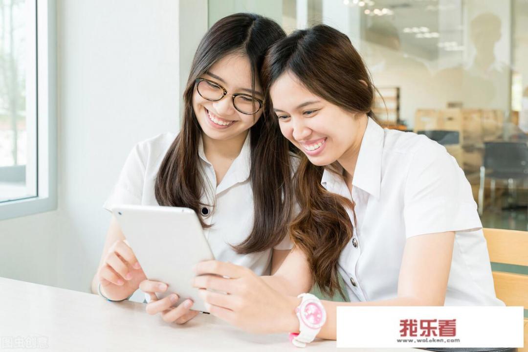 19岁女大学生搬砖赚够学费了吗？