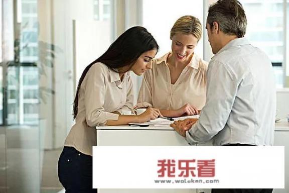 怎样劝刚死去亲人的同事？
