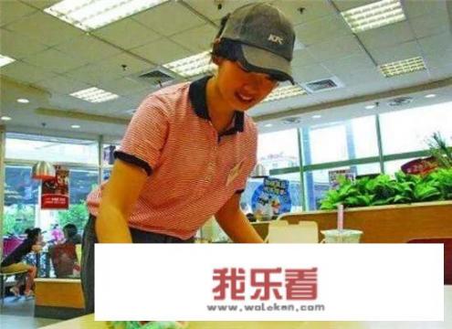 一个老同学男生很喜欢我，可我不喜欢他，我该怎么拒绝他呢？