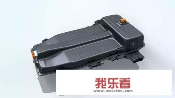 三元锂离子动力电池和磷酸铁锂电池，哪个要更适合电动汽车？