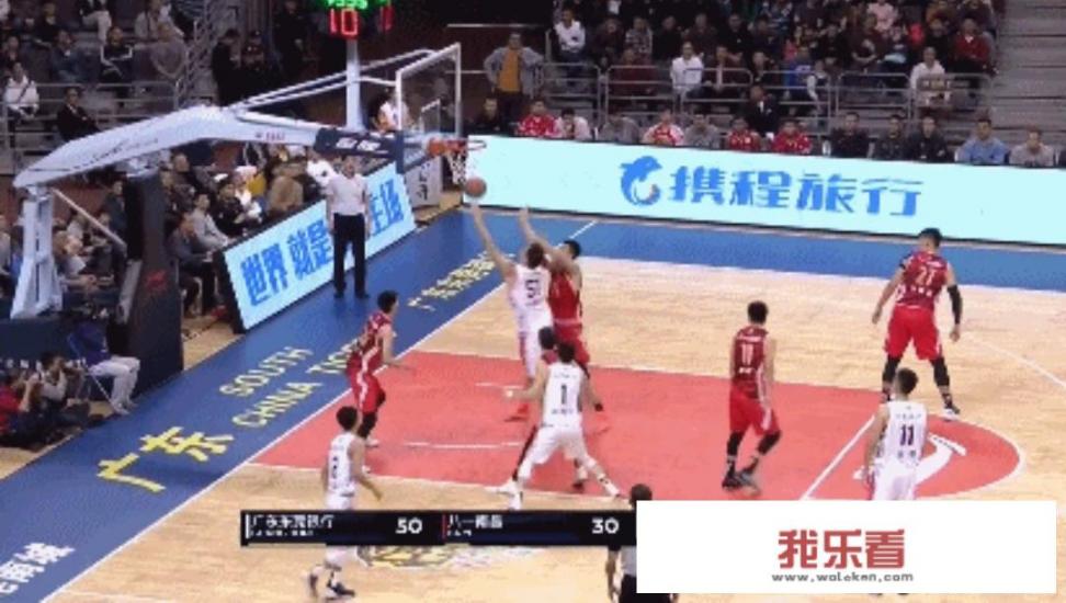 广东队103-86八一队，第二节万圣伟晃飞付豪上篮得手美如画，你怎么看？