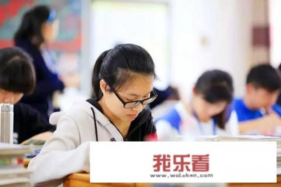 应用心理学考研，暨南大学，深圳大学，西南大学哪个相对好考一点呀？