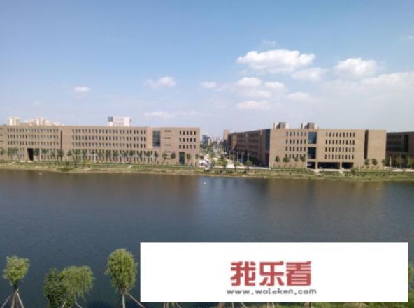 考上海某211，结果达不到复试线，调剂到天津工业大学好不好？
