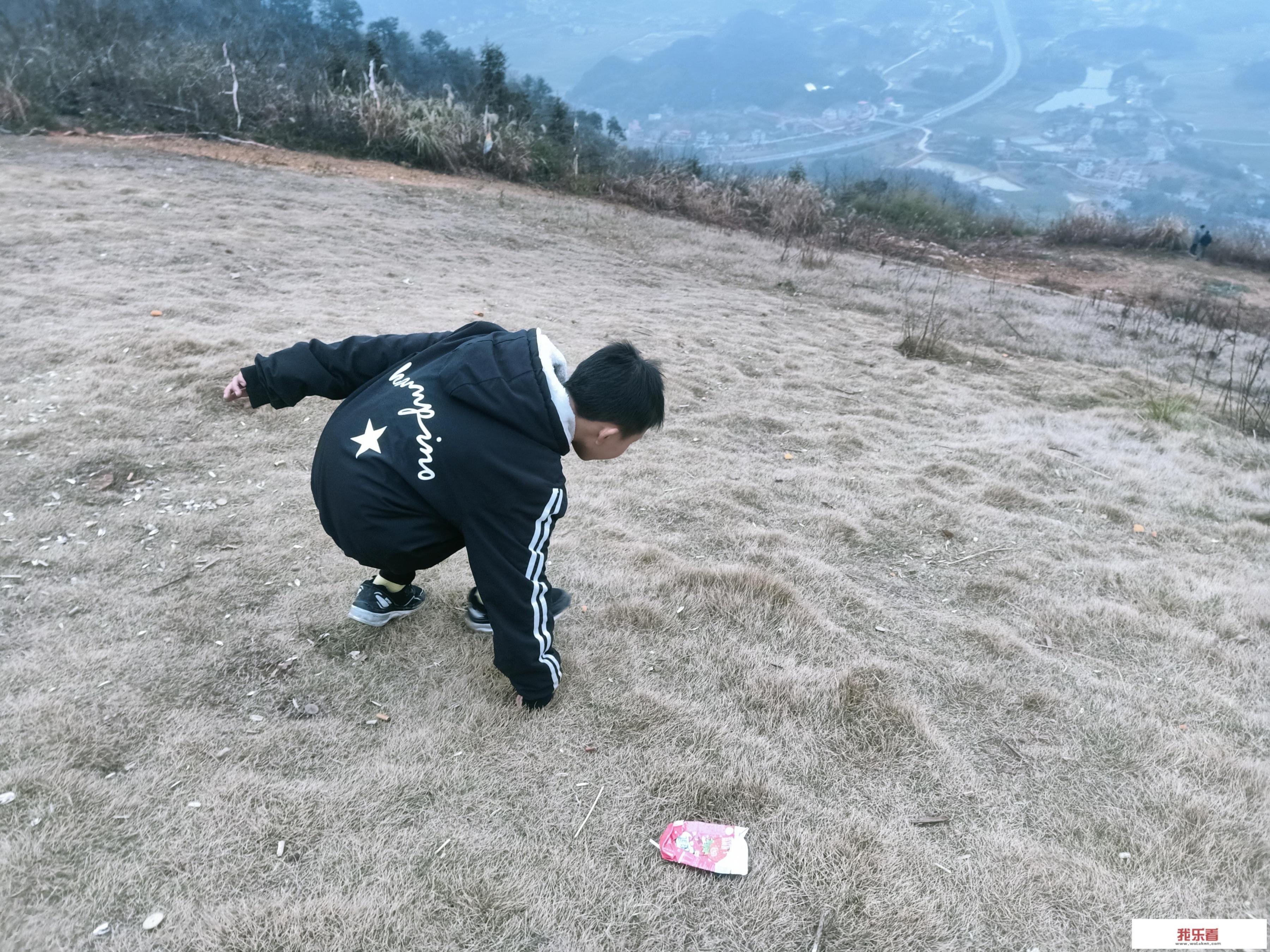 现在的大学生花着父母的钱，过着精致的生活，有愧疚感吗？