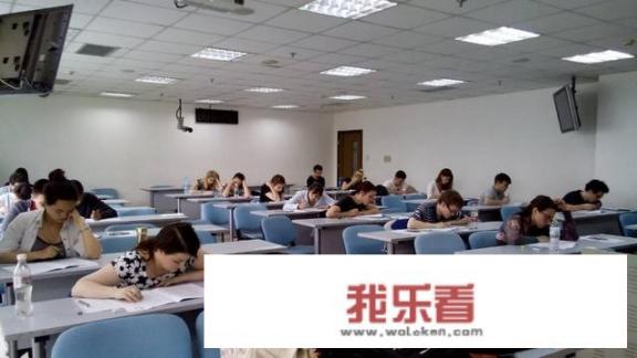 大学里挂科严重吗？