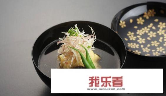 日本料理刺身寿司摆盘技巧和颜色搭配？