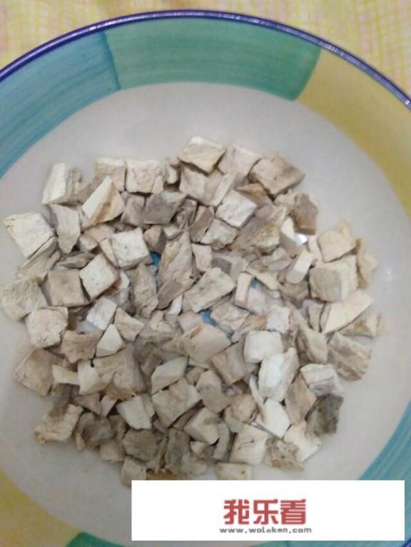 柴葛根和粉葛根的区别在哪里？功效一样吗？